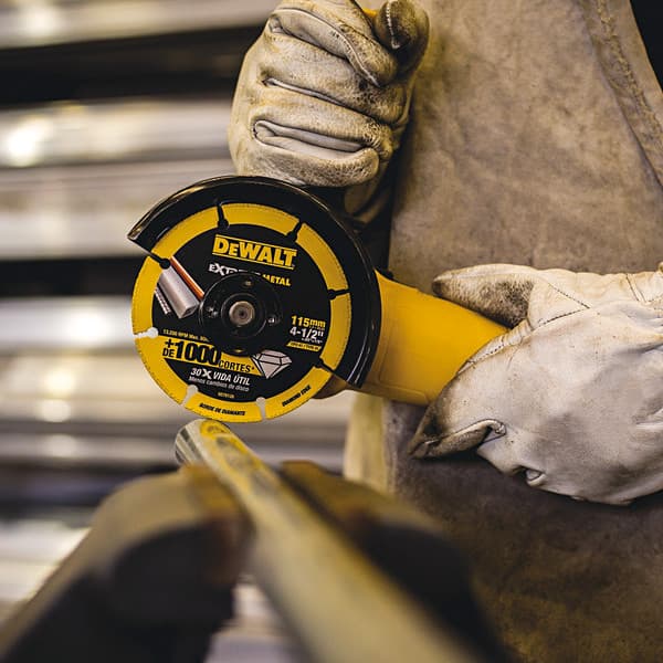 Dewalt DW8545-IN Extreme Diamond Edge Cutoff Wheel 30x Life