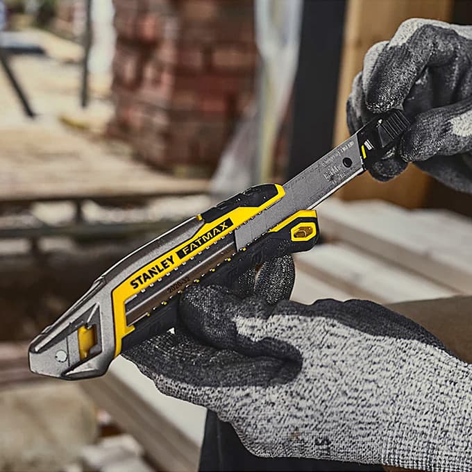 Stanley FMHT10594-0 FatMax Integrated Snap Knife With Slide Lock 18mm