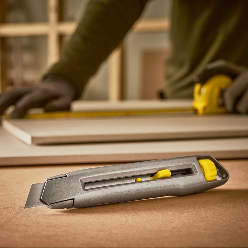 Stanley 0-10-018 Interlock Snap off Knife- 18mm